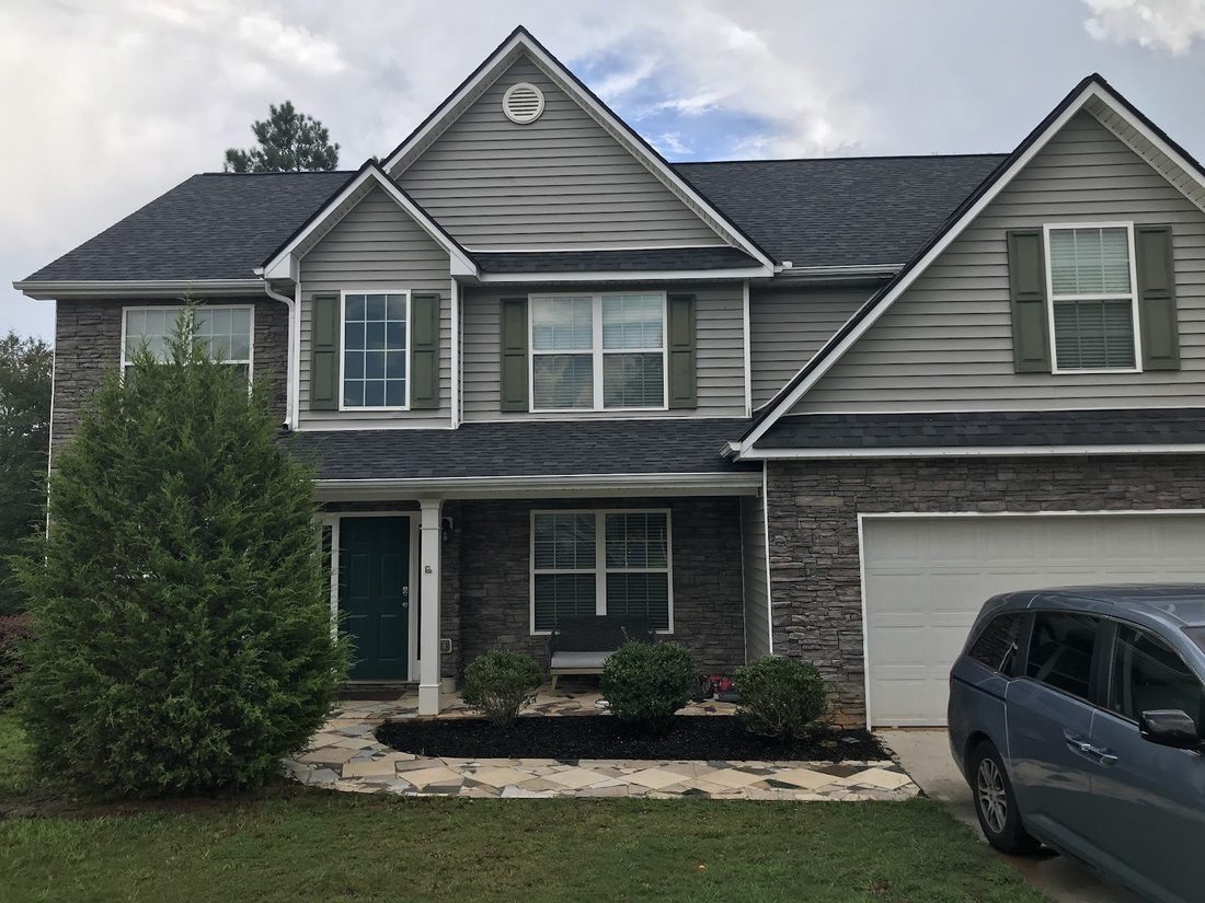Completed roof replacement by Vest Construction in North Georgia