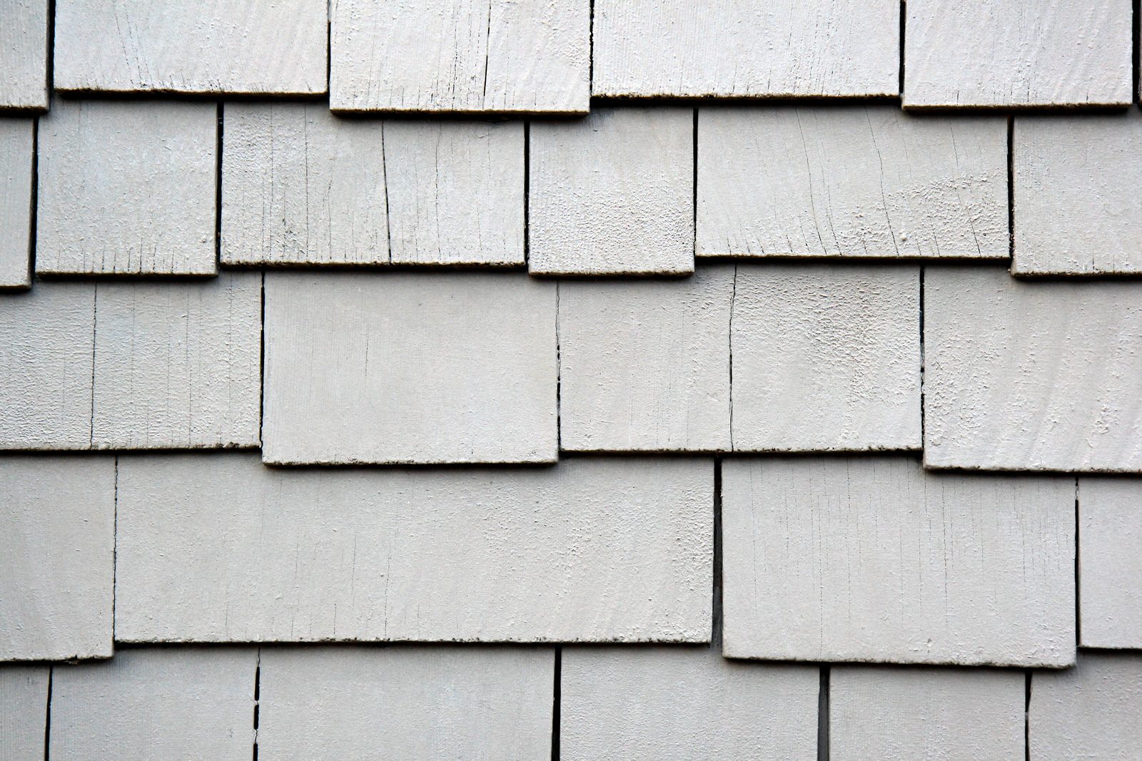 Cedar wood shake roof on a rustic Craftsman-style home